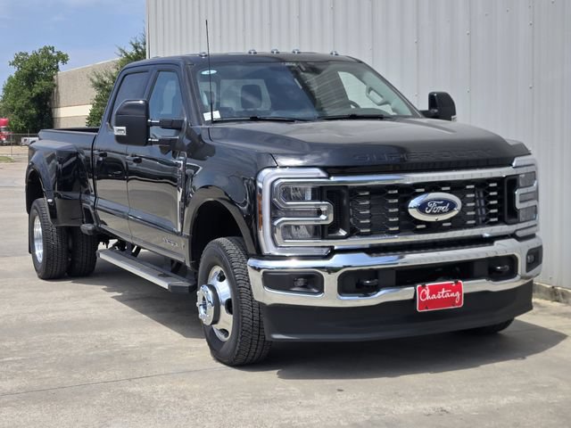 New 2026 Ford F350 Lariat w/ FX4 Off-Road Package AWD/4WD image 2