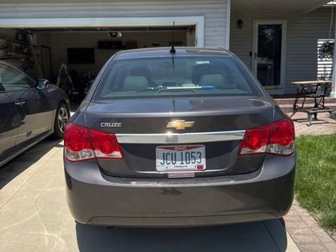 Used 2011 Chevrolet Cruze LS FWD image 11