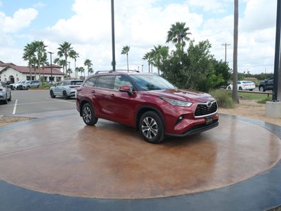 Used 2022 Toyota Highlander XLE