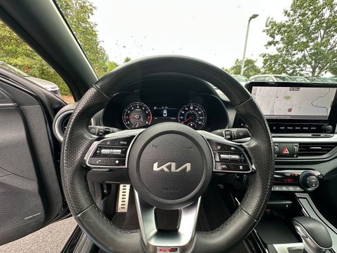 Used 2022 Kia Forte GT-Line w/ GT-Line Premium Package image 31