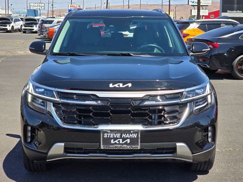 Used 2024 Kia Seltos SX w/ SX Sunroof Package AWD/4WD image 8