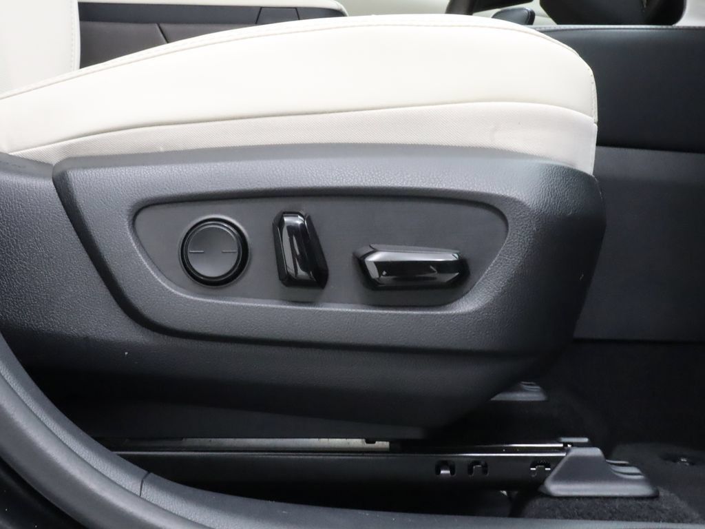 Used 2024 Lexus RX 350 FWD w/ Technology Package image 24