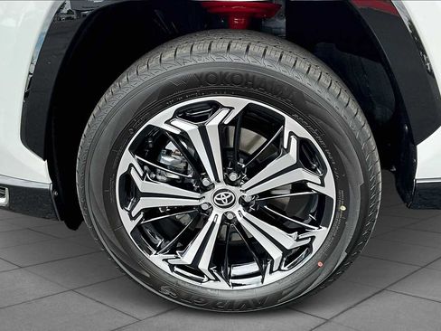 Certified 2025 Toyota RAV4 XSE image 10