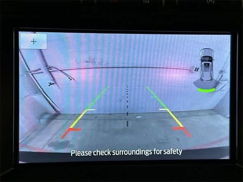 Used 2020 Ford Expedition XLT image 12