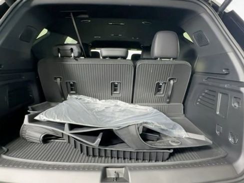 New 2026 Chevrolet Traverse LT w/ Driver Confidence Package FWD image 20