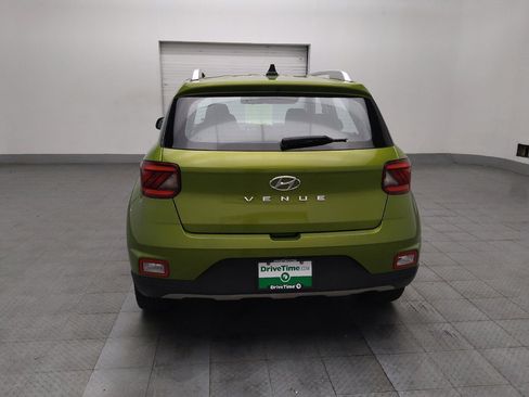 Used 2022 Hyundai Venue SEL image 6