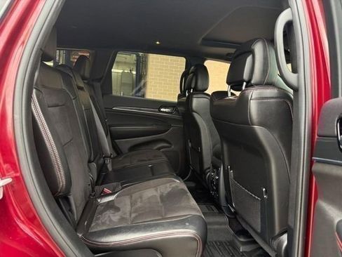 Used 2019 Jeep Grand Cherokee Trailhawk AWD/4WD image 9