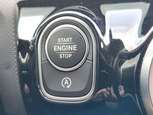 Certified 2025 Mercedes-Benz CLA 250 4MATIC image 22