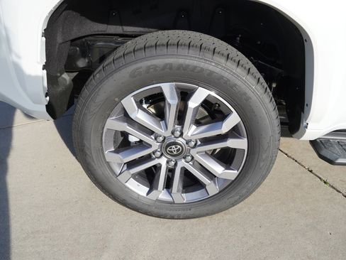 New 2026 Toyota 4Runner Limited image 11