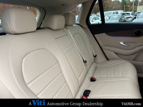 Certified 2022 Mercedes-Benz GLC 300 4MATIC image 27