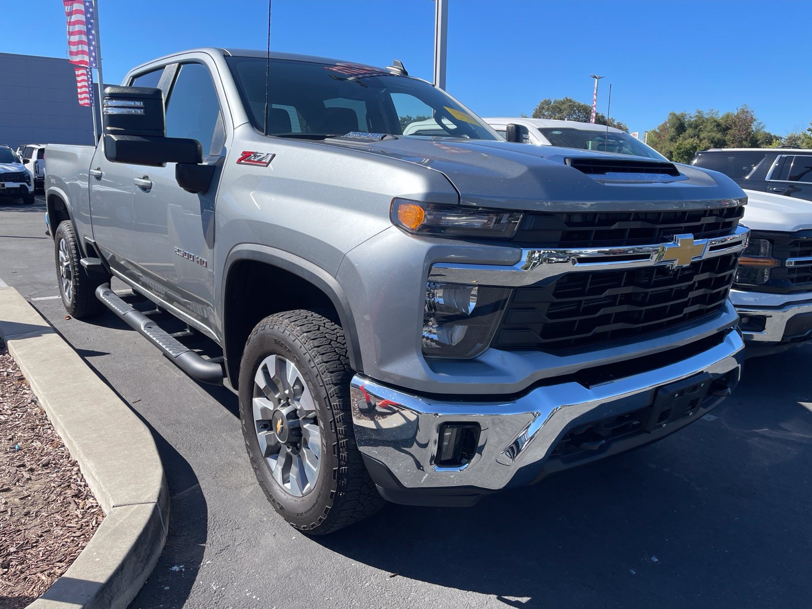 Used 2024 Chevrolet Silverado 2500 LT w/ All Star Edition AWD/4WD image 1
