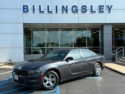 Used 2019 Dodge Charger SXT RWD image 1
