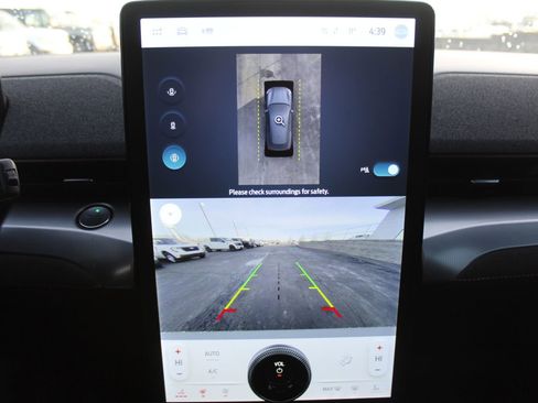 Used 2022 Ford Mustang Mach-E GT image 39