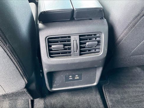 Certified 2023 Nissan Rogue SV AWD/4WD image 32