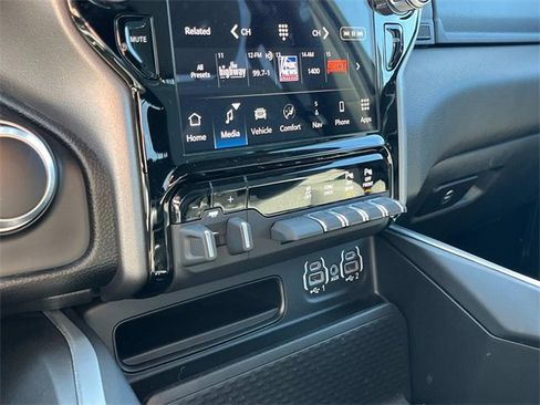 Used 2023 RAM 1500 Big Horn image 19