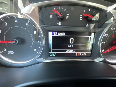 Used 2019 GMC Acadia SLT w/ LPO, Floor Liner Package FWD image 12