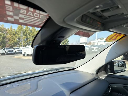 Used 2021 Chevrolet Traverse Premier w/ Redline Edition image 26