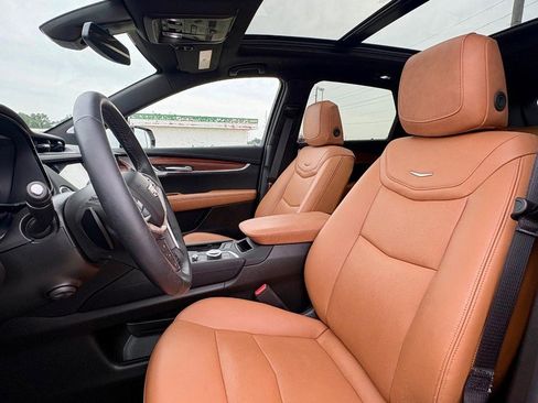 Used 2025 Cadillac XT5 Premium Luxury FWD image 32