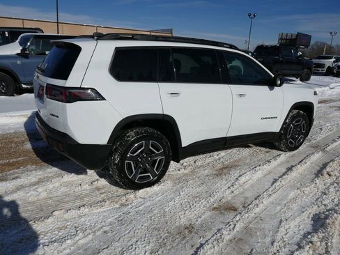New 2026 Jeep Cherokee Limited image 4