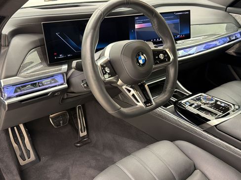 Used 2023 BMW 740i RWD image 4