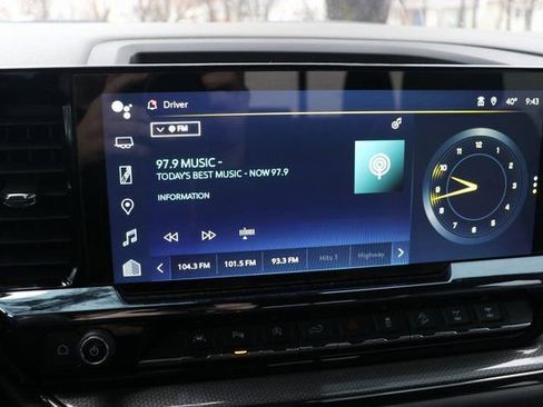 Used 2024 Chevrolet Silverado 1500 ZR2 w/ Technology Package image 25