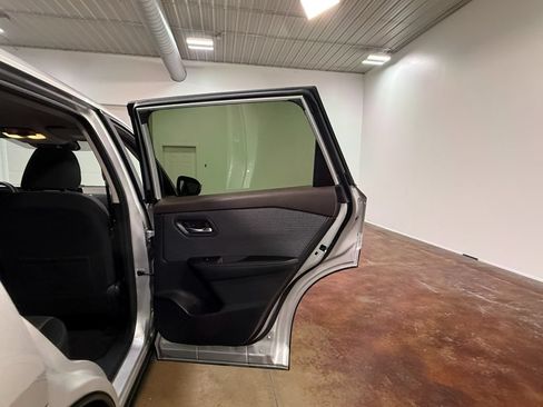 Used 2023 Nissan Rogue SV AWD/4WD image 63