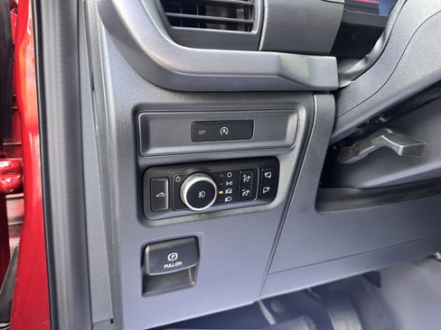 Used 2025 Ford F150 XLT w/ Equipment Group 302A MID AWD/4WD image 27