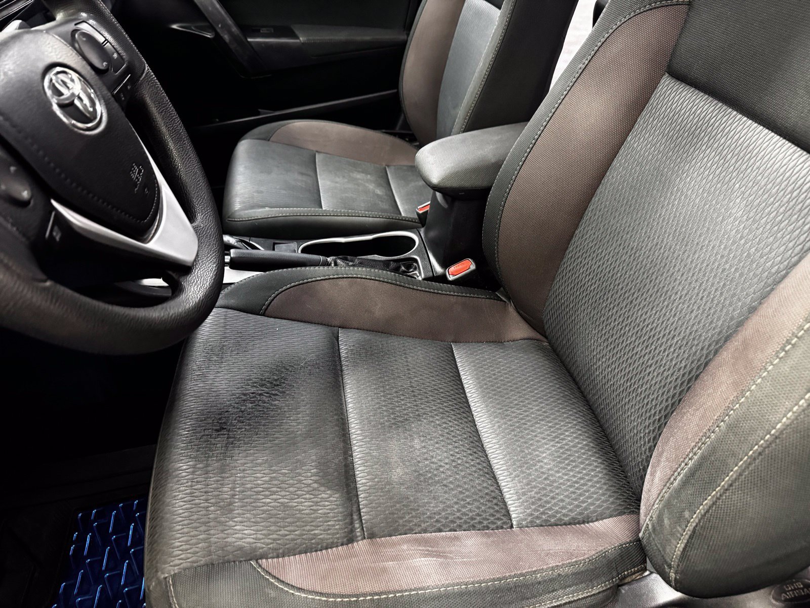 Used 2019 Toyota Corolla LE FWD image 10