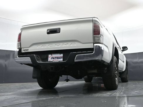 Used 2023 Toyota Tacoma TRD Off-Road AWD/4WD image 40