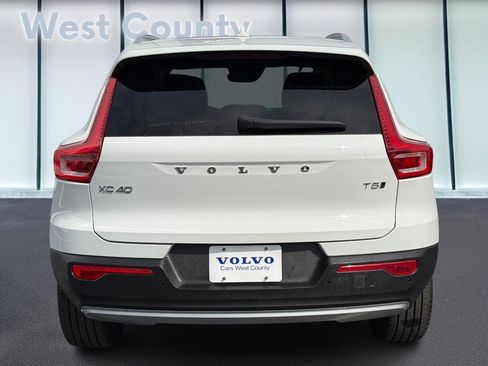 Used 2019 Volvo XC40 T5 Momentum AWD/4WD image 6