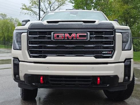 New 2026 GMC Sierra 2500 AT4 w/ AT4 Premium Plus Package AWD/4WD image 12