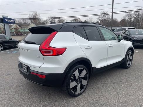 Certified 2023 Volvo XC40 Recharge Ultimate image 4