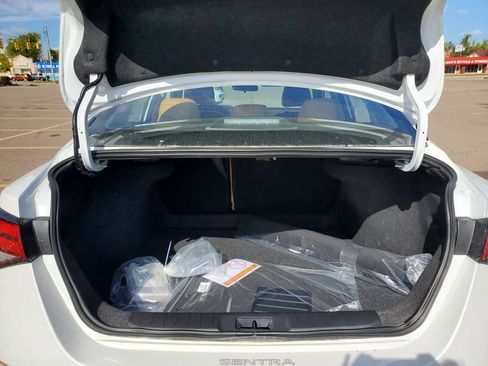 New 2025 Nissan Sentra SV image 8