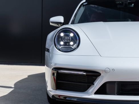 Certified 2023 Porsche 911 Carrera 4 AWD/4WD image 21