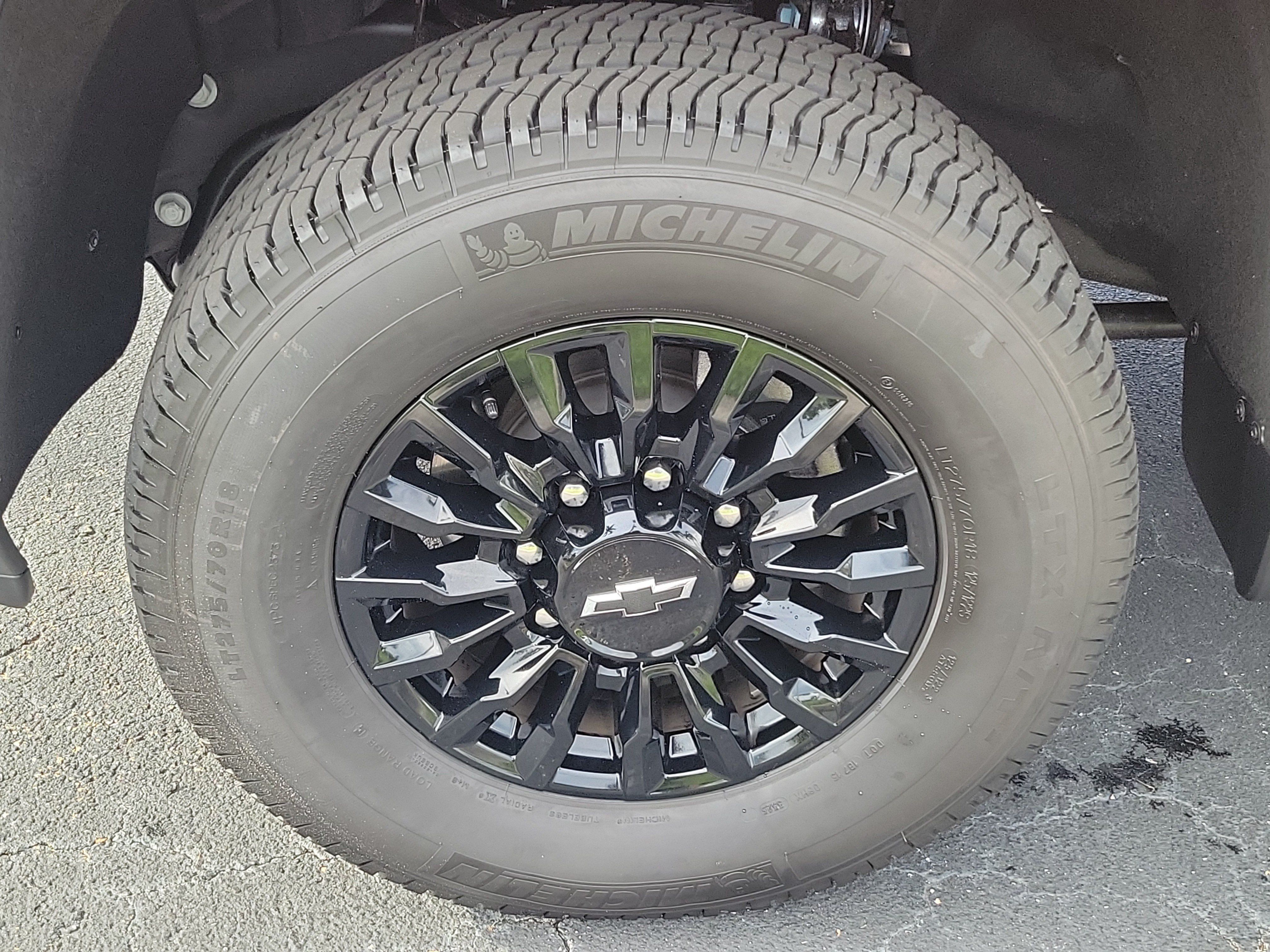 Used 2026 Chevrolet Silverado 2500 W/T AWD/4WD image 8