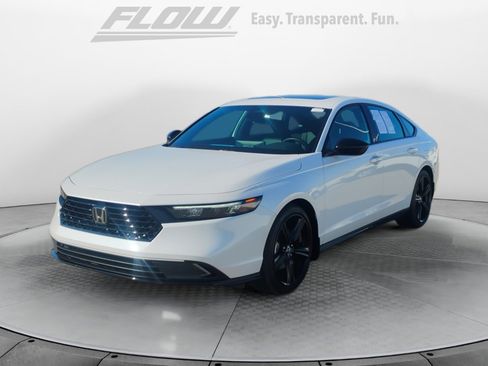 Certified 2025 Honda Accord Sport image 3