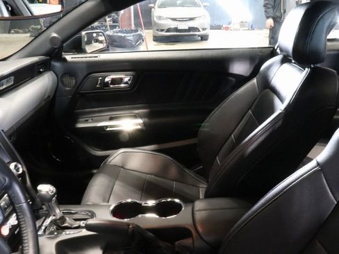 Used 2016 Ford Mustang GT Premium image 36