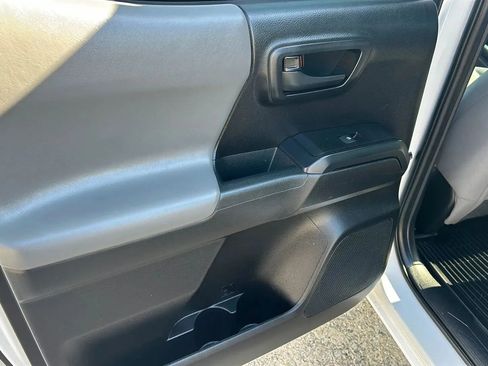 Used 2020 Toyota Tacoma SR image 35
