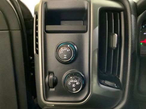 Used 2018 Chevrolet Silverado 1500 LT w/ All Star Edition AWD/4WD image 24