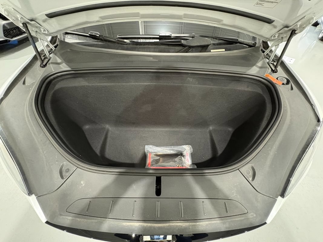 Used 2023 Tesla Model X AWD/4WD image 44