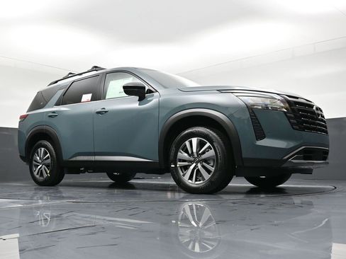 New 2026 Nissan Pathfinder SL image 31