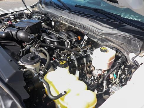 Used 2020 Ford F550 2WD Regular Cab Super Duty image 17