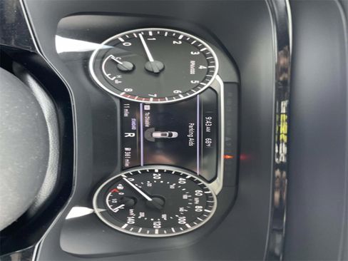 New 2025 Nissan Pathfinder SV image 29