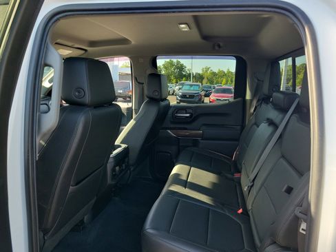 Used 2019 Chevrolet Silverado 1500 LT Trail Boss AWD/4WD image 27