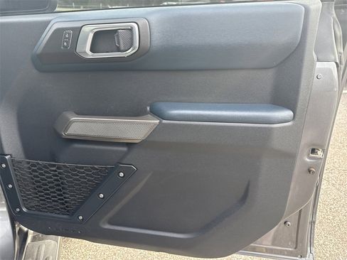 Used 2021 Ford Bronco Outer Banks image 15
