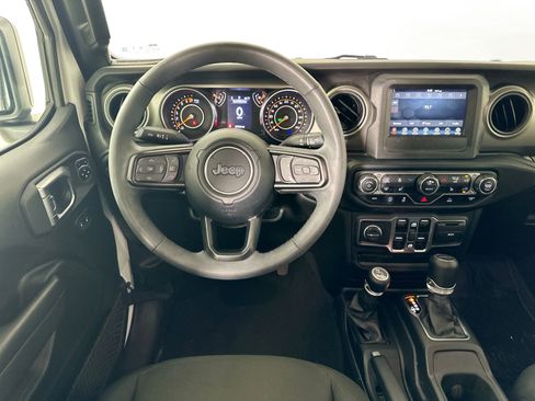 Used 2023 Jeep Gladiator Sport AWD/4WD image 27