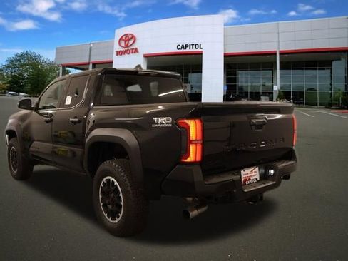 New 2026 Toyota Tacoma TRD Off-Road AWD/4WD image 4
