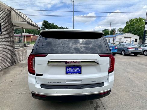 Used 2021 GMC Yukon XL SLT RWD image 4