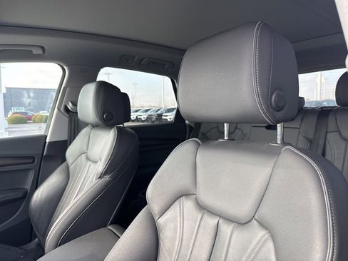 Used 2024 Audi Q5 2.0T Premium Plus image 11