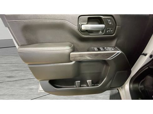 Used 2019 Chevrolet Silverado 1500 LTZ w/ LTZ Plus Package AWD/4WD image 10